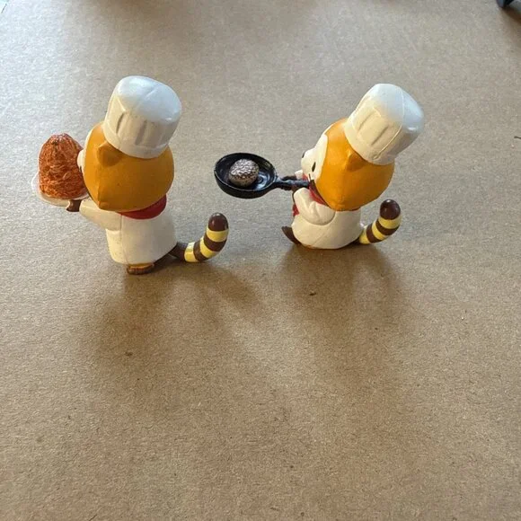 2 Puchi Rascal Raccoon Happy Travel HAWAII -1.5" Mini Figure - Picture 3 of 6